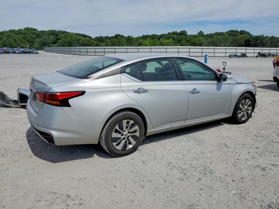 2024 NISSAN ALTIMA S 3