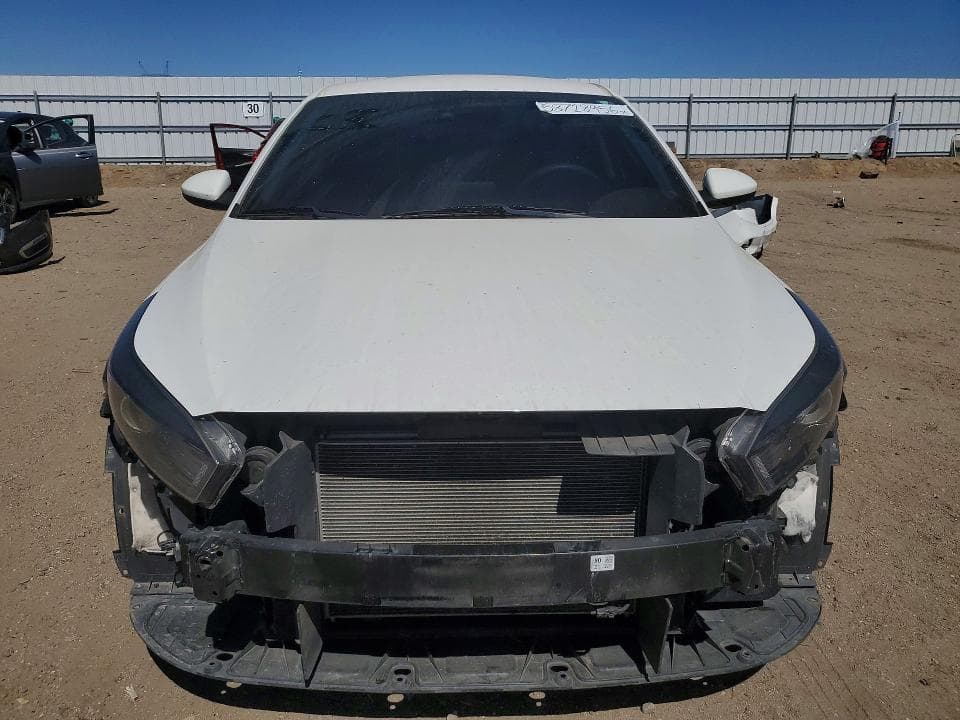 2022 KIA FORTE FE 5