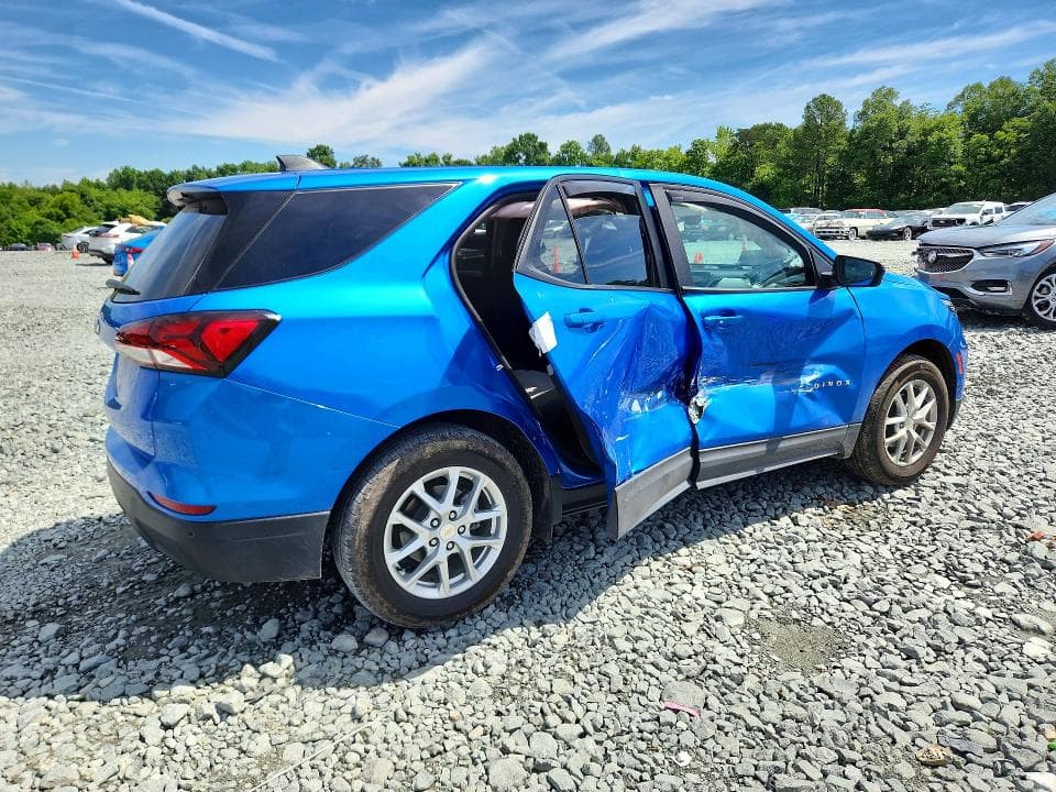 2024 CHEVROLET EQUINOX LS 3