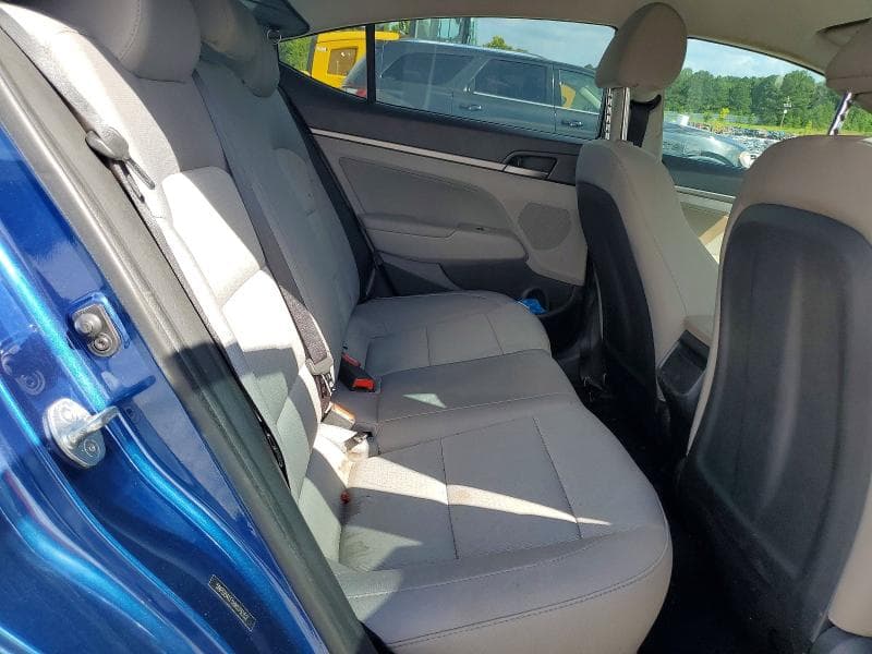2017 HYUNDAI ELANTRA SE SE 10
