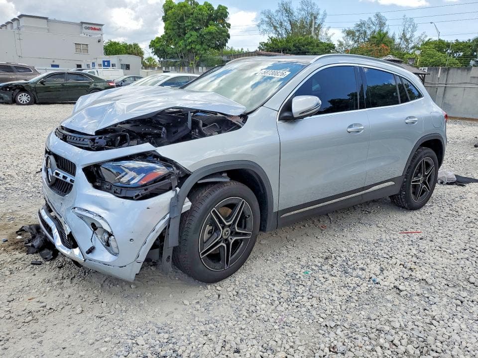 2026 MERCEDES-BENZ GLA 250 - 1