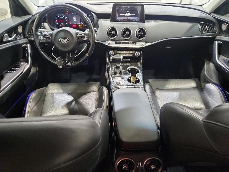 2018 KIA STINGER PREMIUM 8