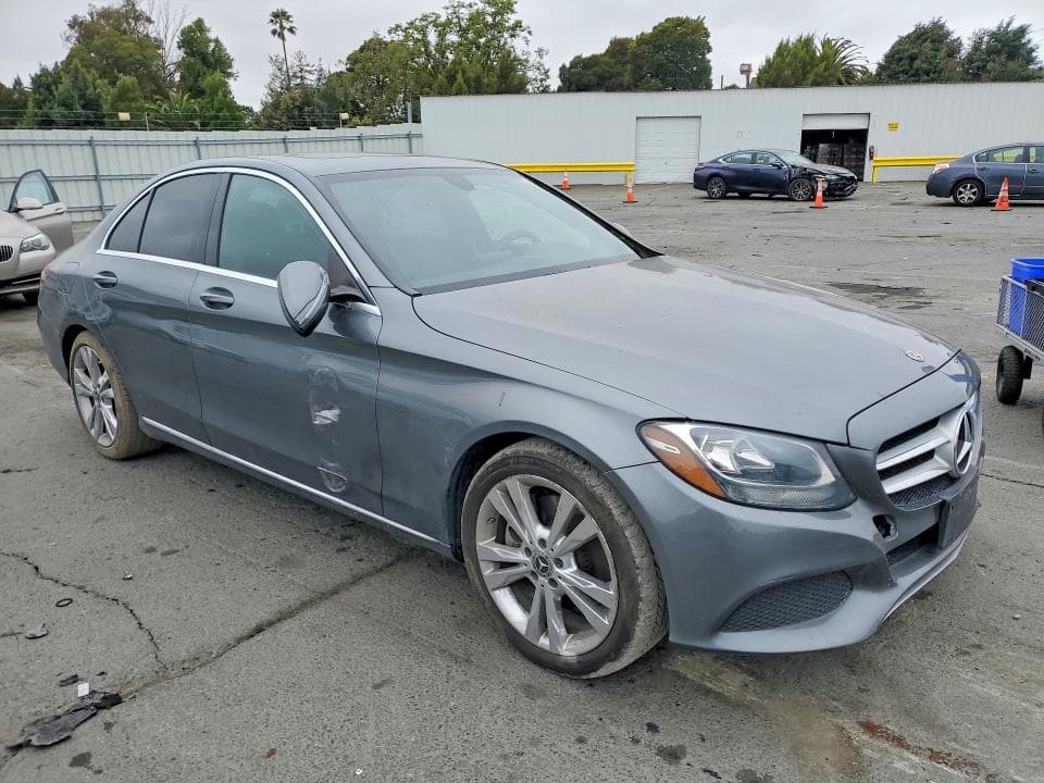 2018 MERCEDES-BENZ C 300 4
