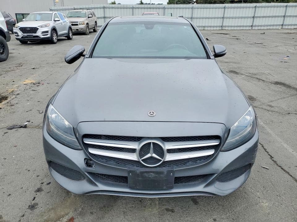 2018 MERCEDES-BENZ C 300 5