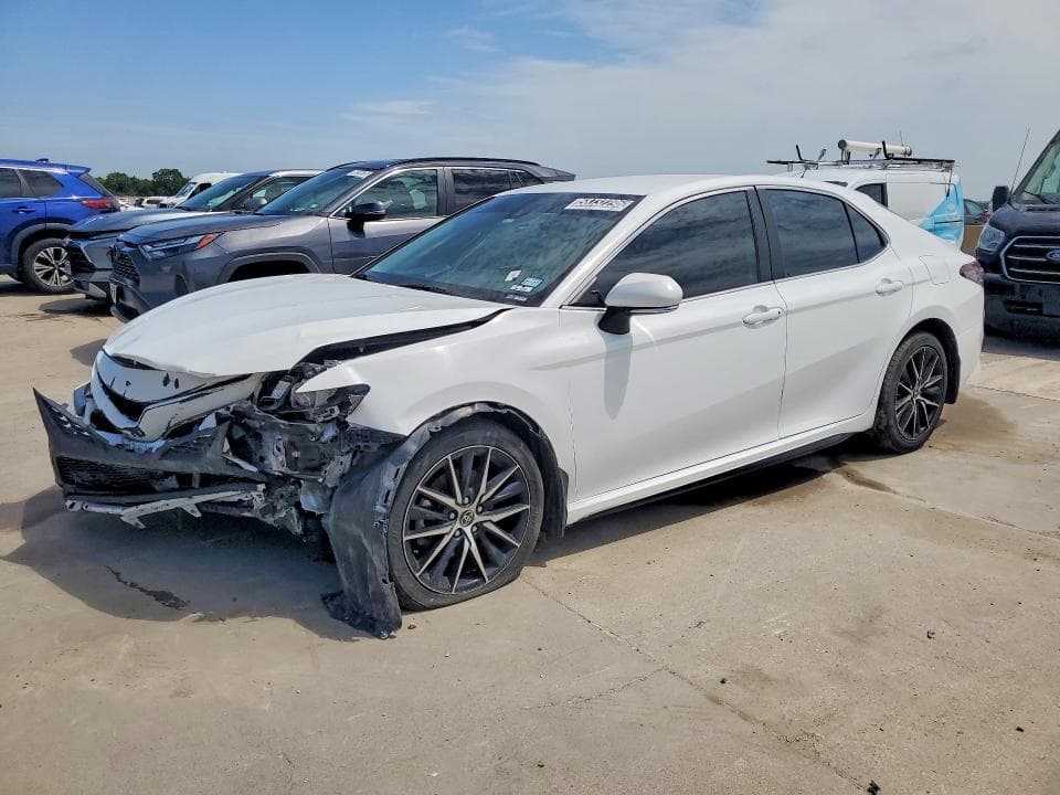 2024 TOYOTA CAMRY SE - 1