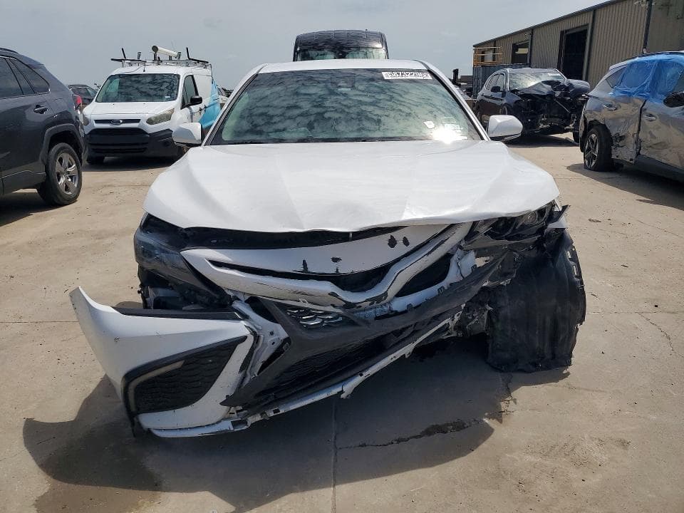 2024 TOYOTA CAMRY SE 5