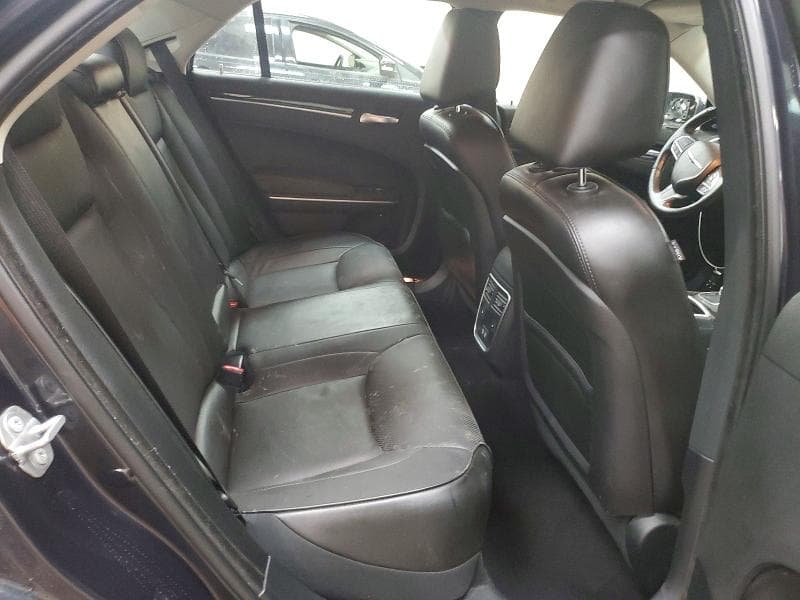 2019 CHRYSLER 300 LIMITED LIMITED 11