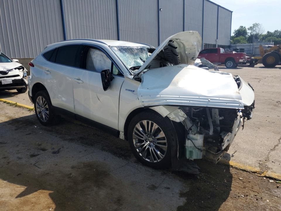 2021 TOYOTA VENZA XLE 4