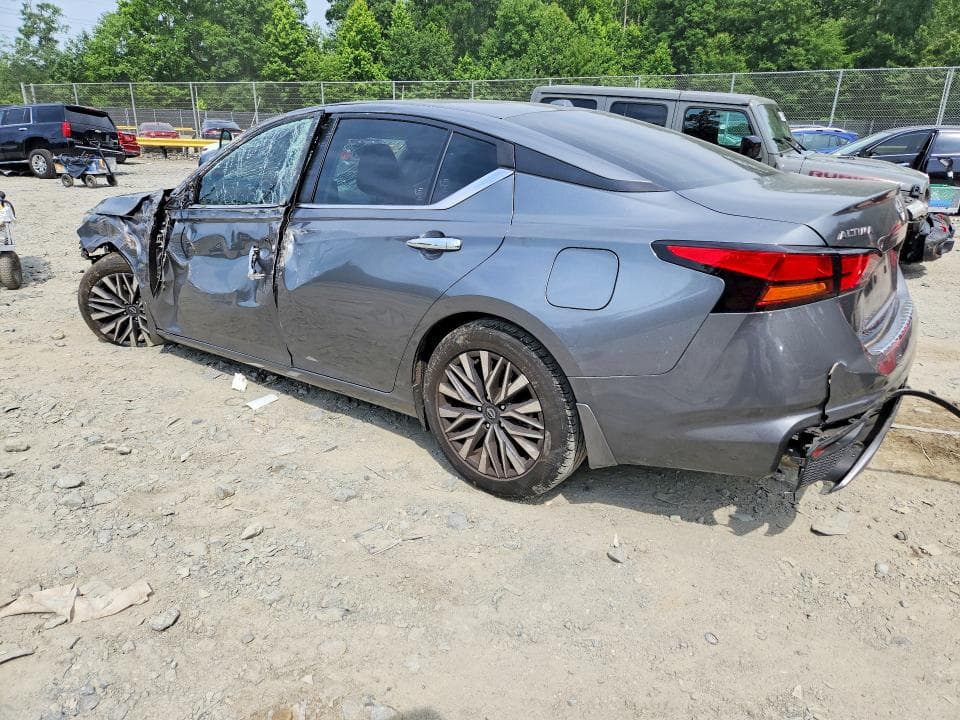 2023 NISSAN ALTIMA SV 2