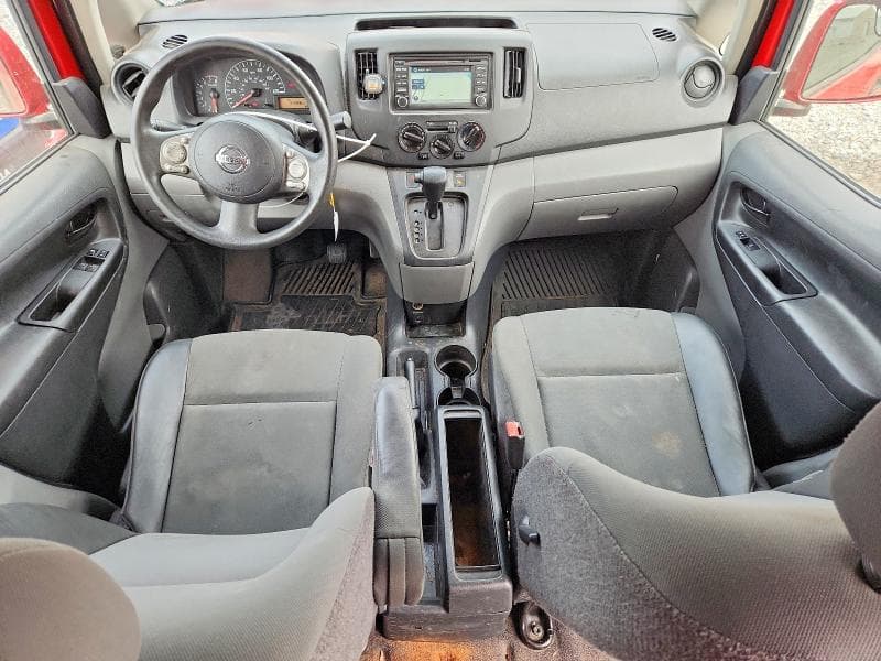 2017 NISSAN NV200 SV 8