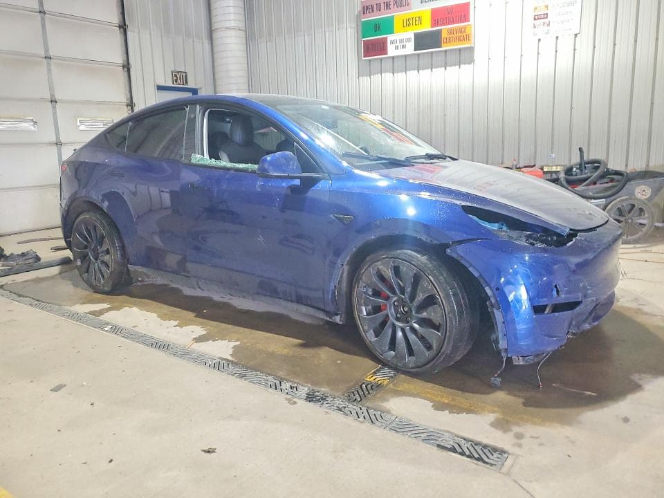 2022 TESLA MODEL Y 4