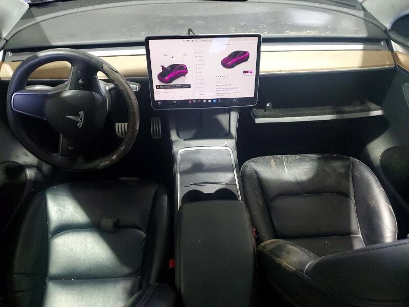 2022 TESLA MODEL Y 8