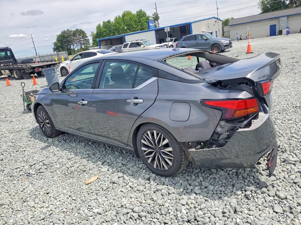 2024 NISSAN ALTIMA SV 2