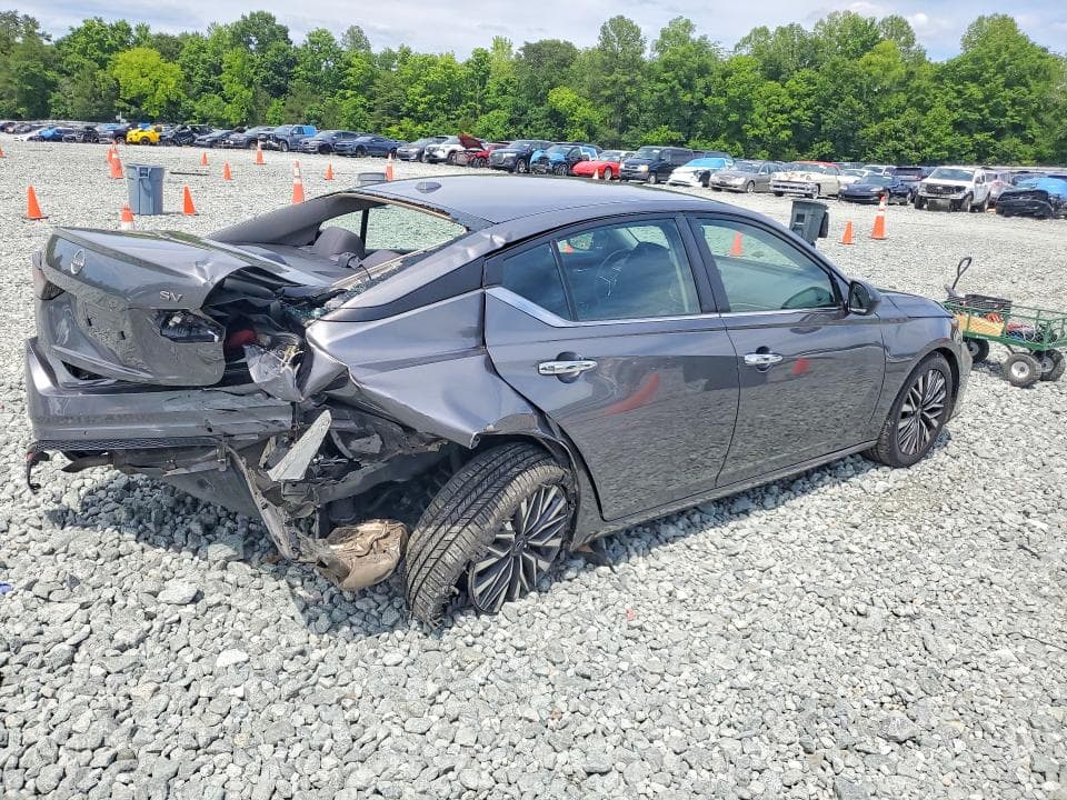 2024 NISSAN ALTIMA SV 3