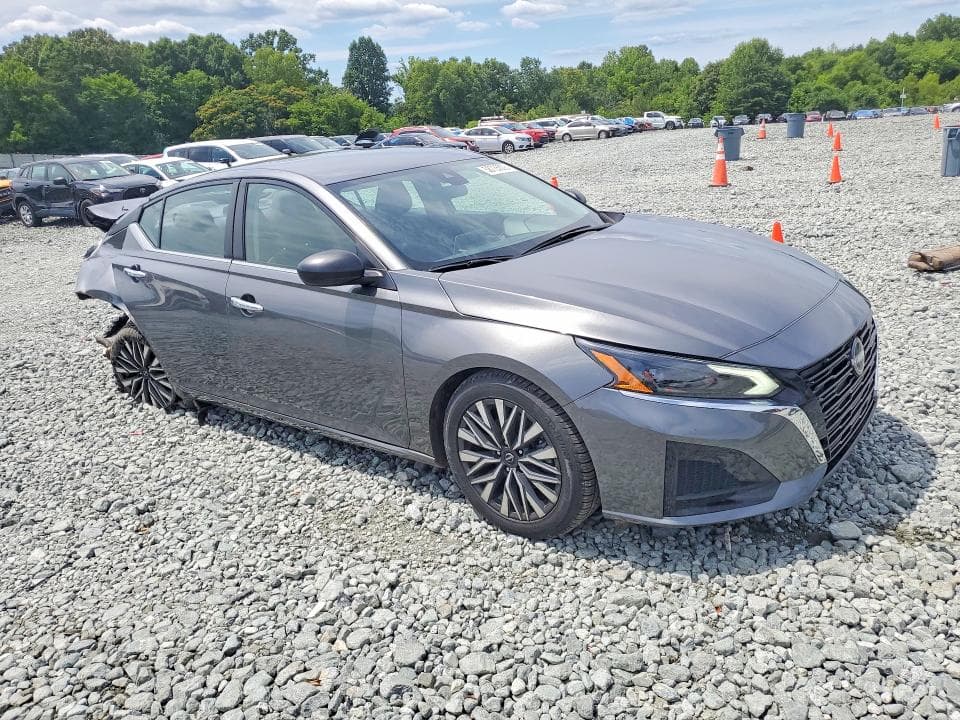 2024 NISSAN ALTIMA SV 4