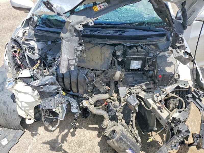 2016 HYUNDAI ELANTRA SE 11