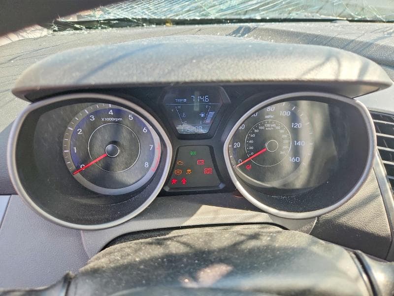 2016 HYUNDAI ELANTRA SE 9