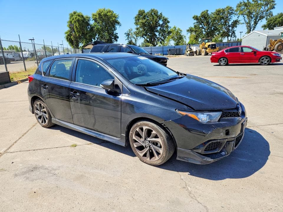 2017 TOYOTA COROLLA IM BASE 4
