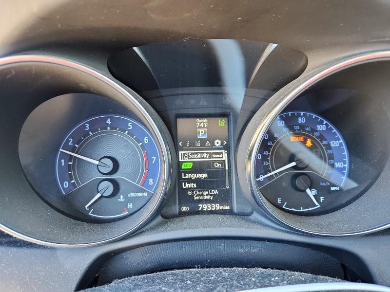 2017 TOYOTA COROLLA IM BASE 9