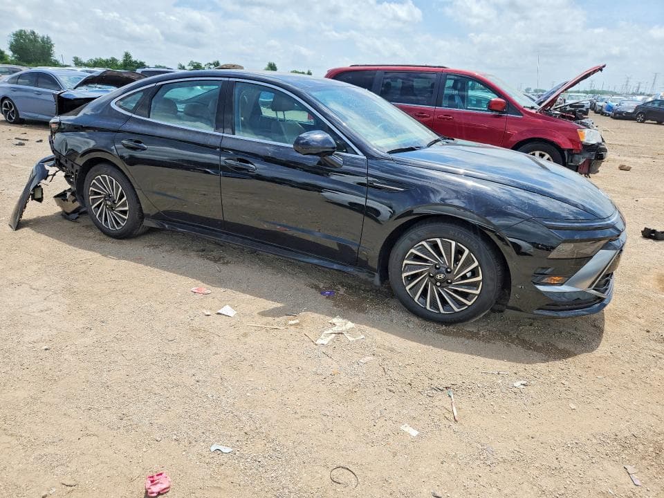 2025 HYUNDAI SONATA HYBRID LIMITED LIMITED 4
