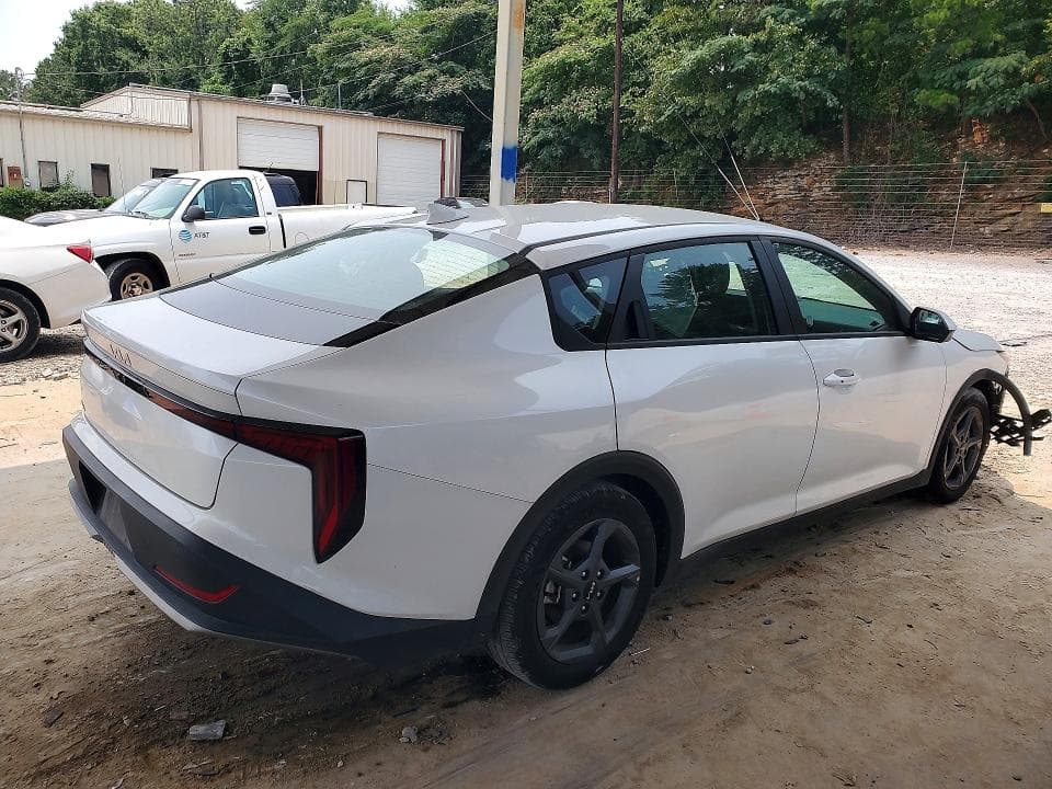 2025 KIA K4 EX 3