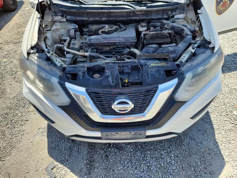 2017 NISSAN ROGUE S 11