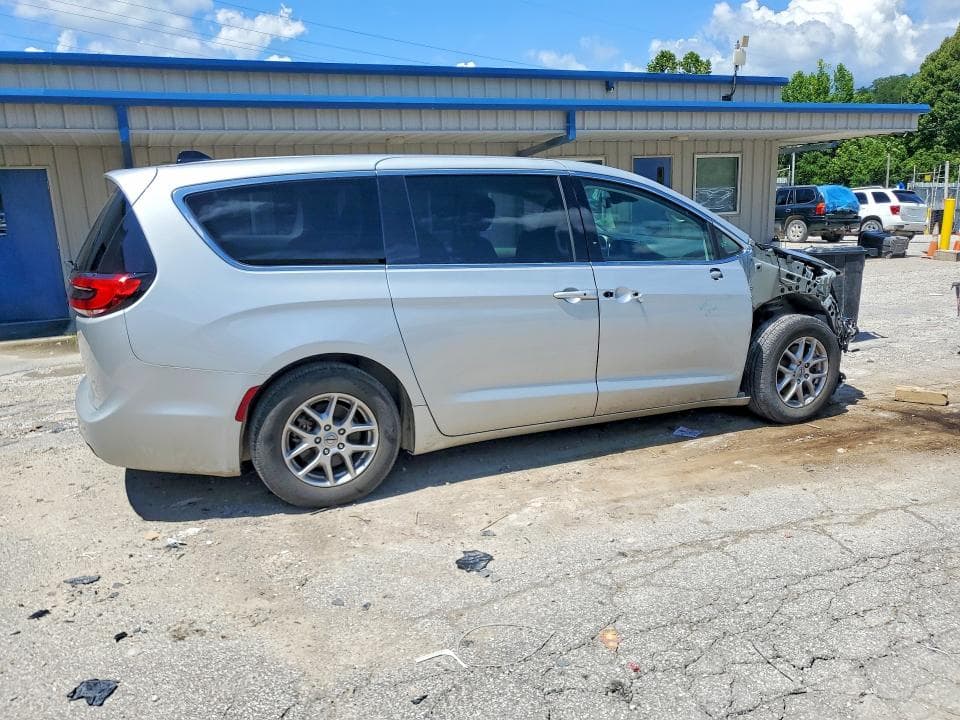 2024 CHRYSLER PACIFICA TOURING L 3