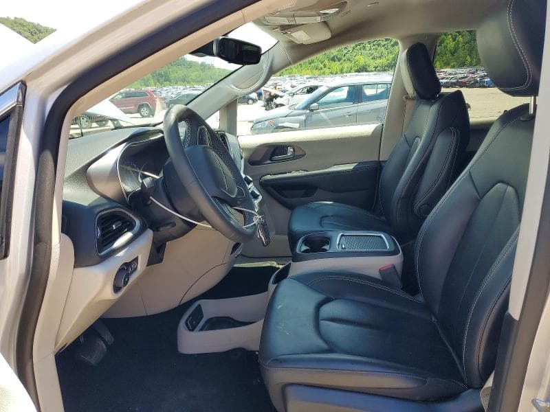 2024 CHRYSLER PACIFICA TOURING L 7