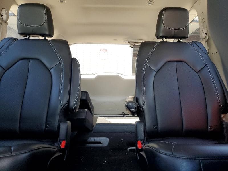2024 CHRYSLER PACIFICA TOURING L 10