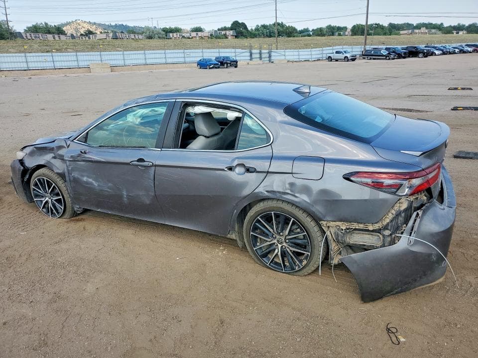 2022 TOYOTA CAMRY SE 2