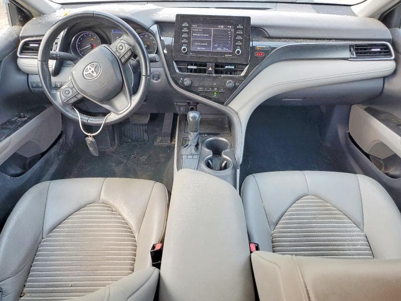 2022 TOYOTA CAMRY SE 8