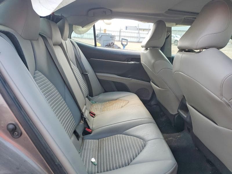 2022 TOYOTA CAMRY SE 10