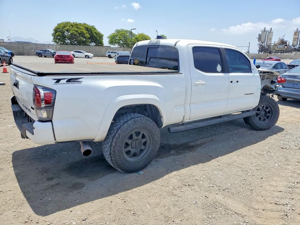2021 TOYOTA TACOMA TRD SPORT 3