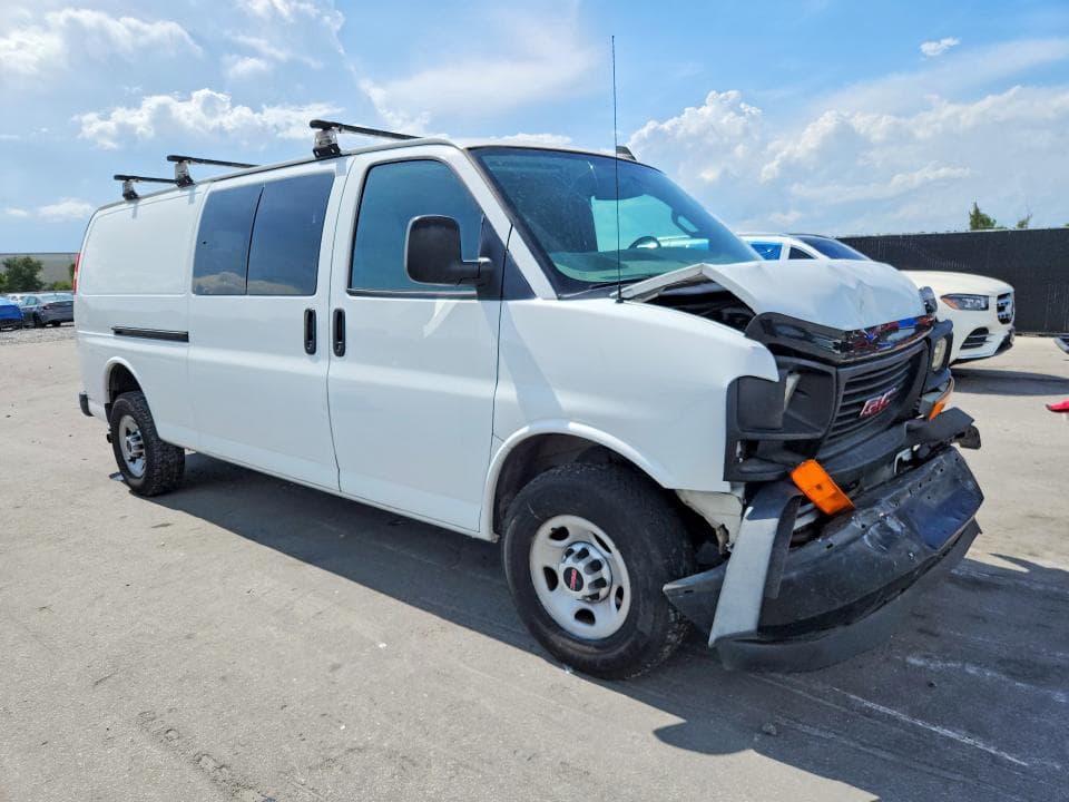 2017 GMC SAVANA G2500 4