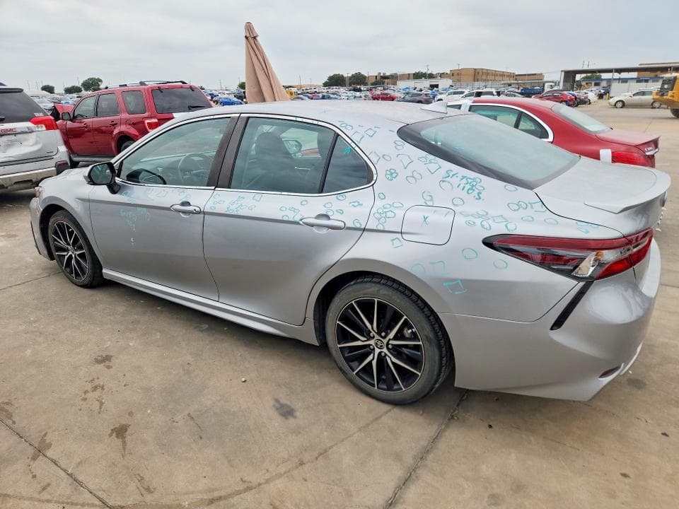 2022 TOYOTA CAMRY HYBRID SE SE 2