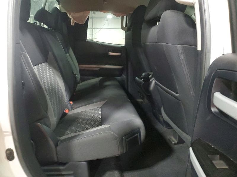 2018 TOYOTA TUNDRA SR5 10