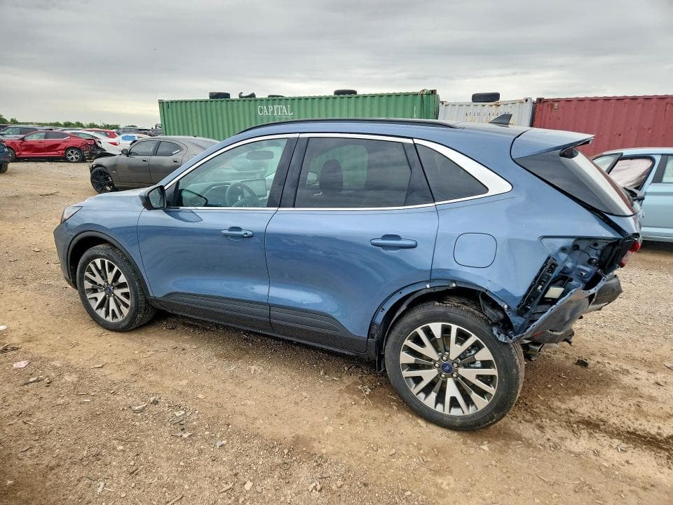 2023 FORD ESCAPE PLATINUM 2