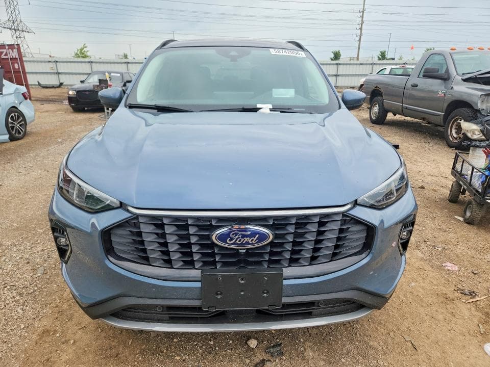 2023 FORD ESCAPE PLATINUM 5