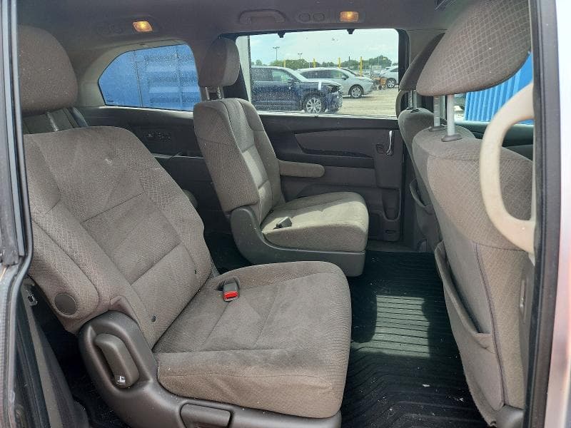 2016 HONDA ODYSSEY SE SE 11