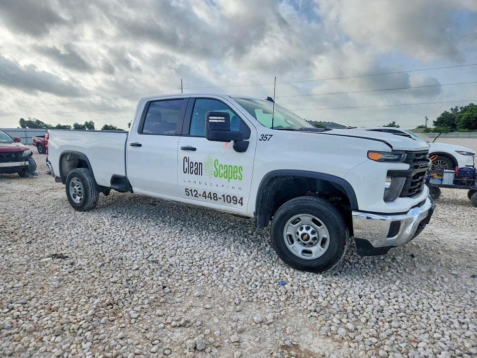 2025 CHEVROLET SILVERADO C2500 HEAVY DUTY 4