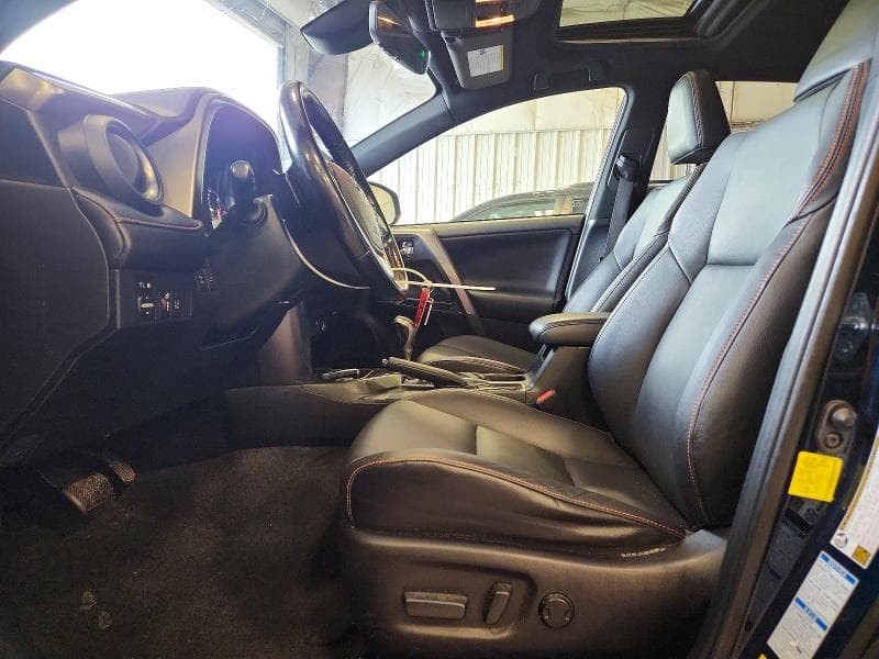 2018 TOYOTA RAV4 SE 7