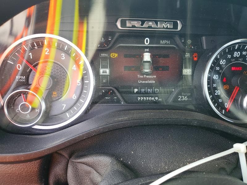 2019 RAM 1500 LARAMIE LARAMIE 9