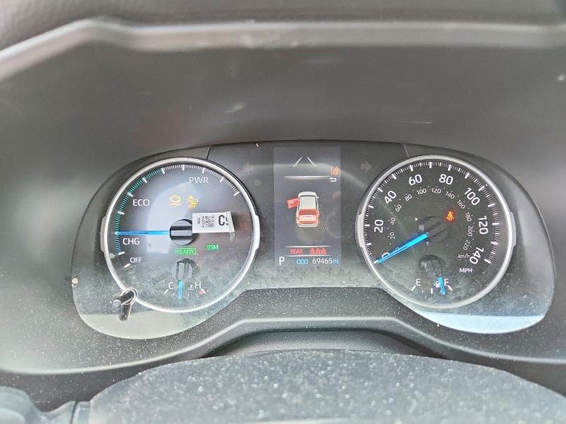 2021 TOYOTA RAV4 XLE 9