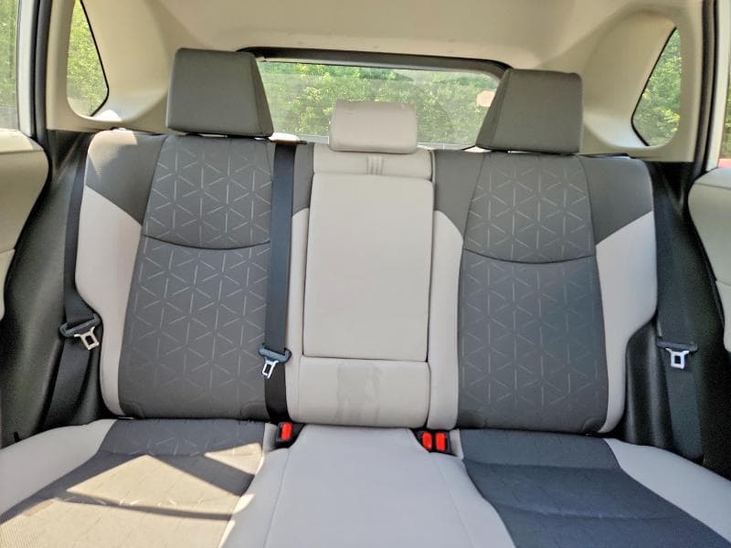 2021 TOYOTA RAV4 XLE 10