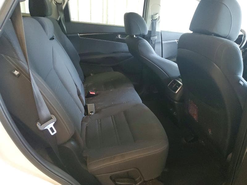 2017 KIA SORENTO LX LX 11