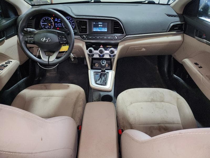2019 HYUNDAI ELANTRA SE 8