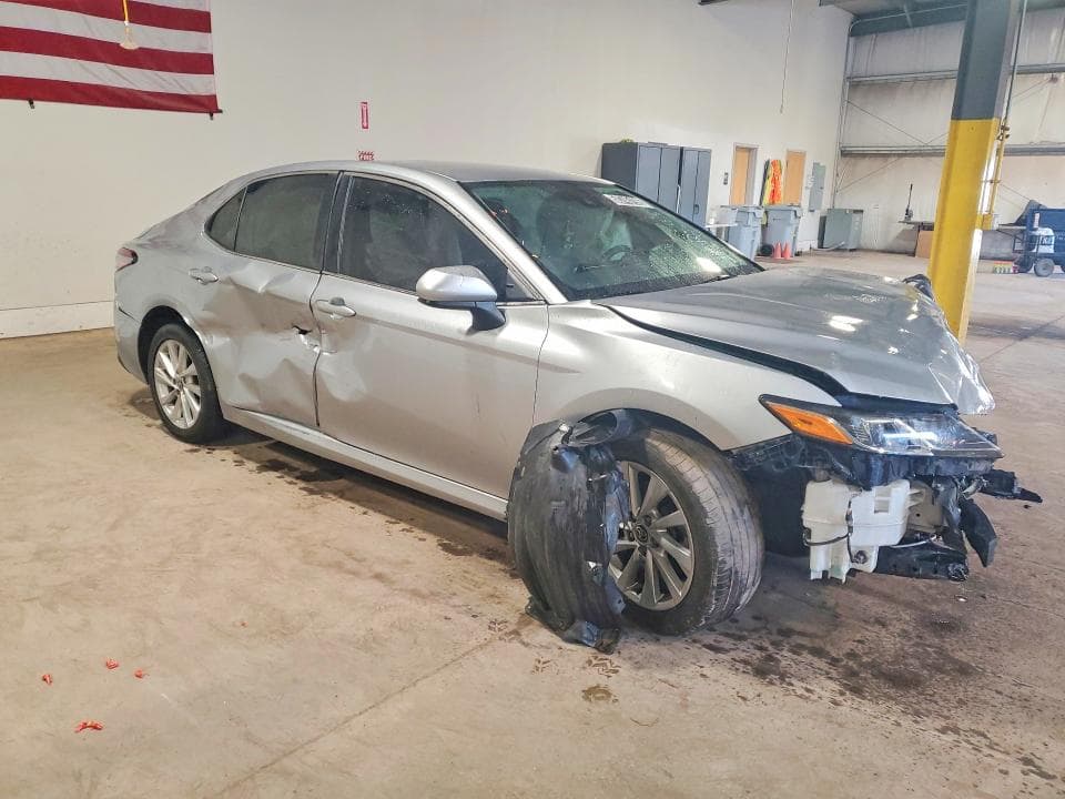 2021 TOYOTA CAMRY LE 4