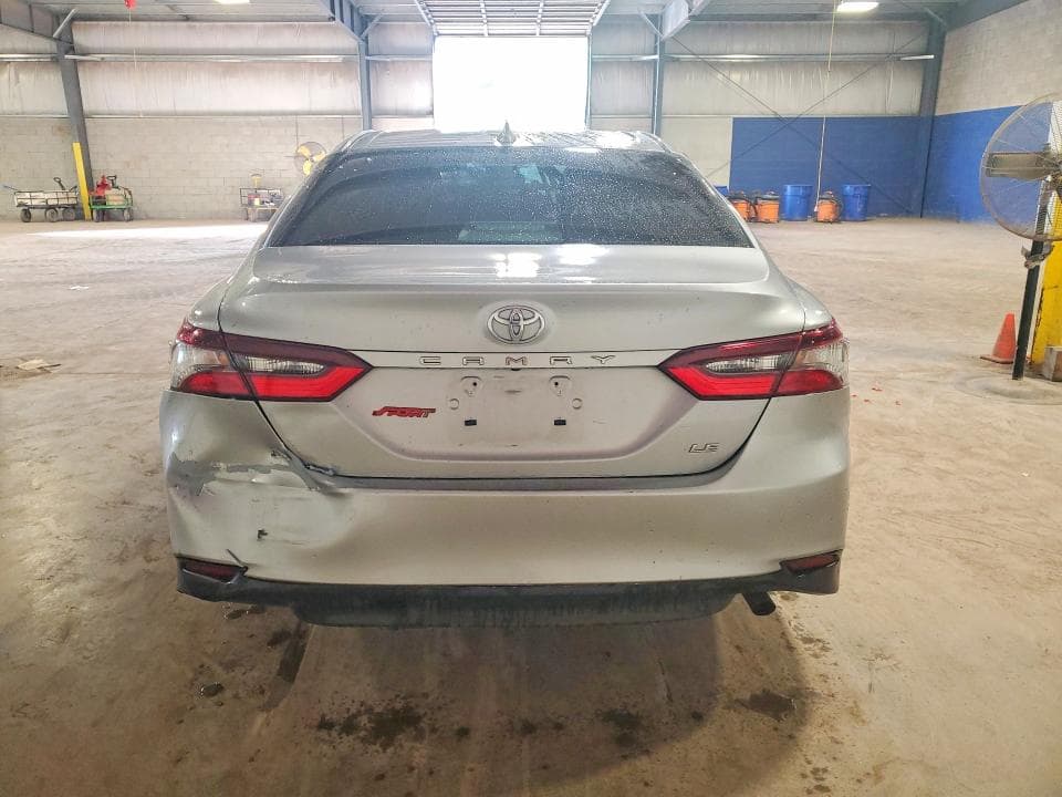 2021 TOYOTA CAMRY LE 6
