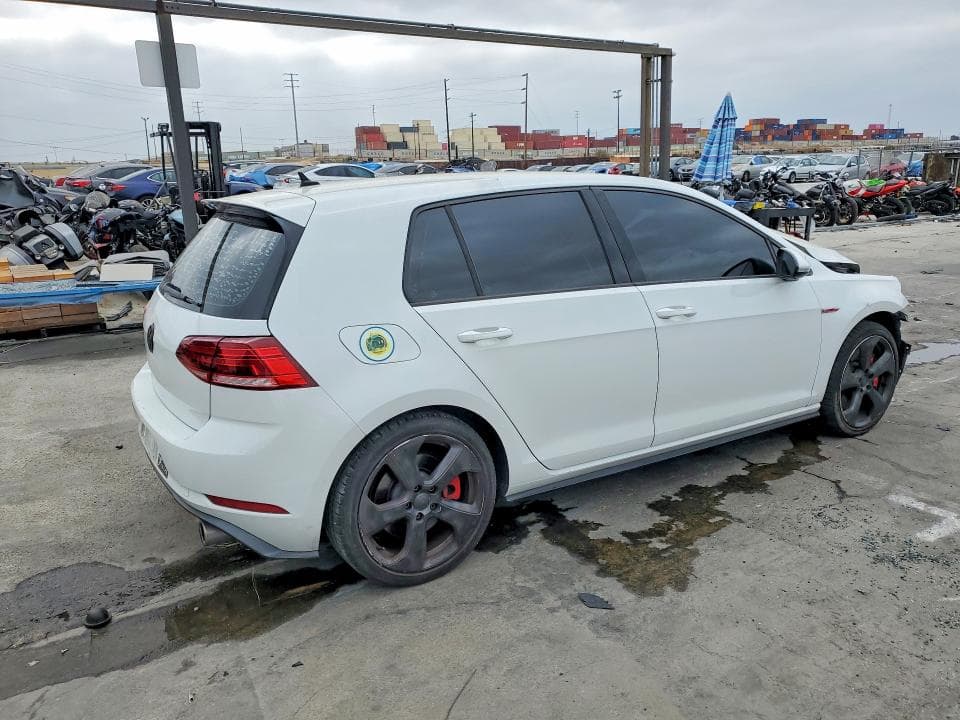 2019 VOLKSWAGEN GTI S 3