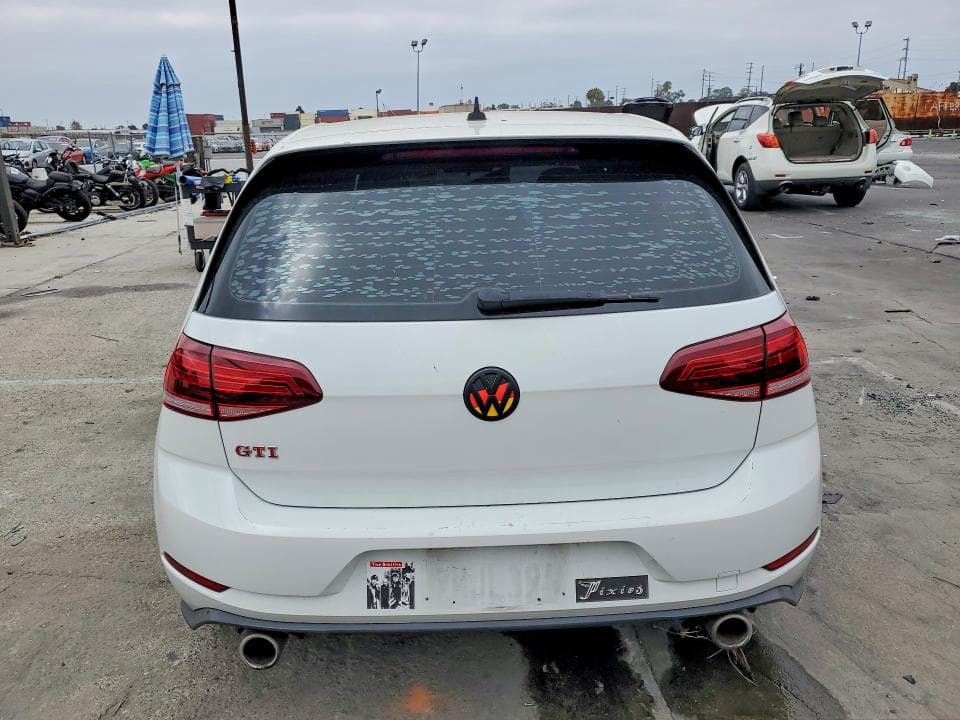 2019 VOLKSWAGEN GTI S 6